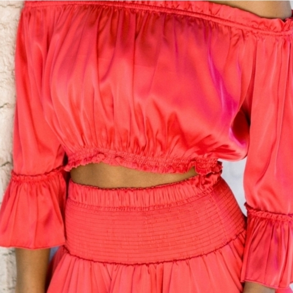 NWT Shug! Off-Shoulder top, Large - Picture 2 of 7